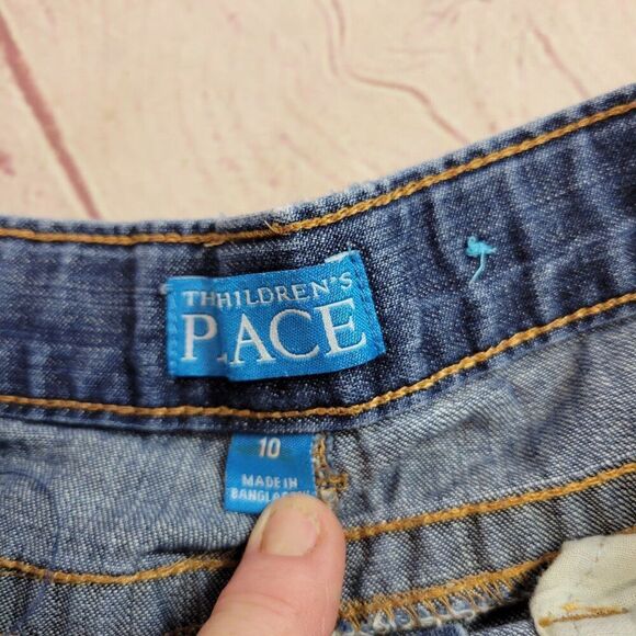 Children's Place denim shorts 10 - Picture 4 of 5